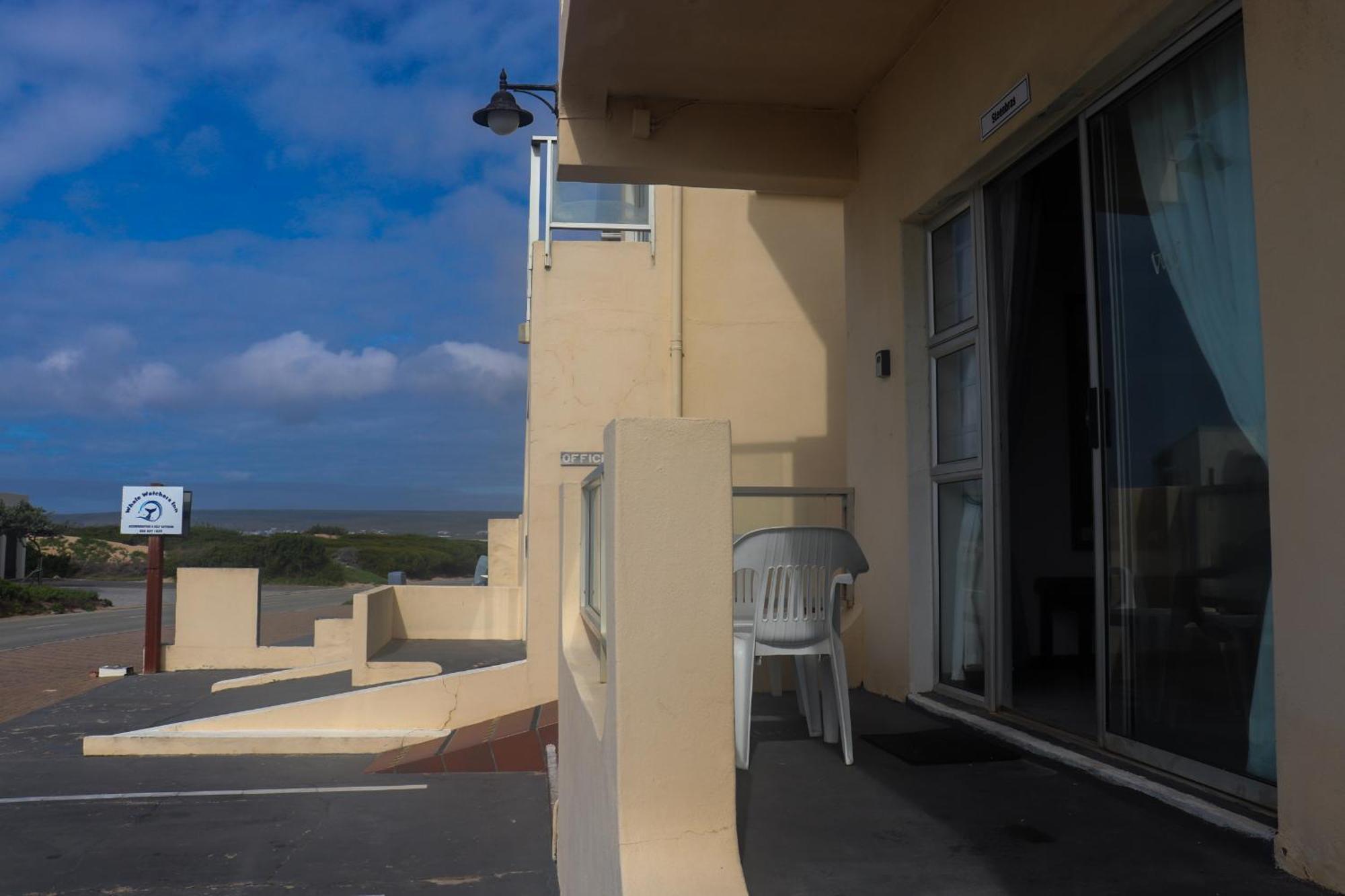 Whale Watchers Inn Witsand Exteriör bild